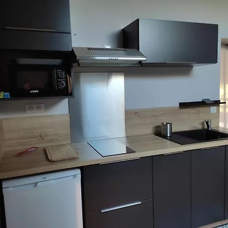 Le Saint Maur Lägenhet *